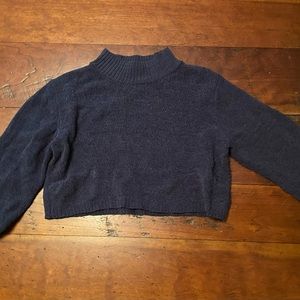 Mock neck cropped sweater